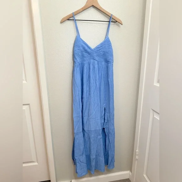 NWT Abercrombie Crinkle Textured Ruched Maxi Dress Medium Petite - Picture 6 of 13
